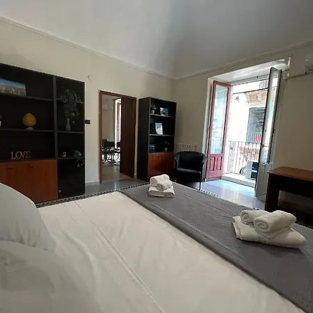 Al Centro Storico Apartment *